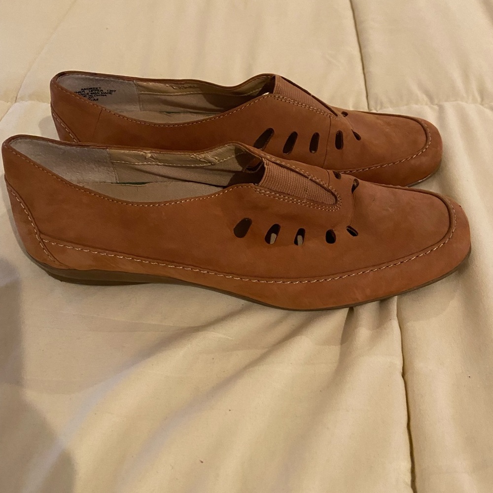 Easy Spirit shoes - size 8.5